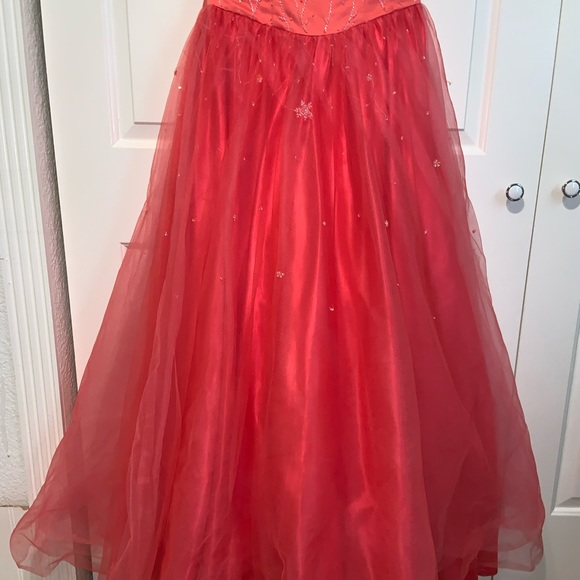 Coral Ballgowns Prom Dress - Picture 3 of 7